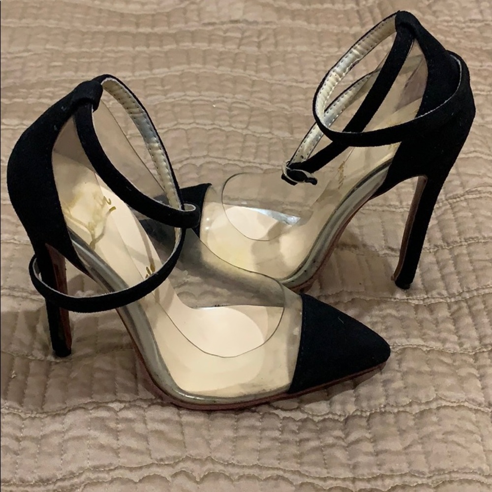 Christian Louboutin Pump